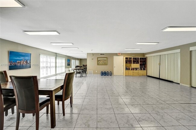 Building Photo - 201 178th Dr