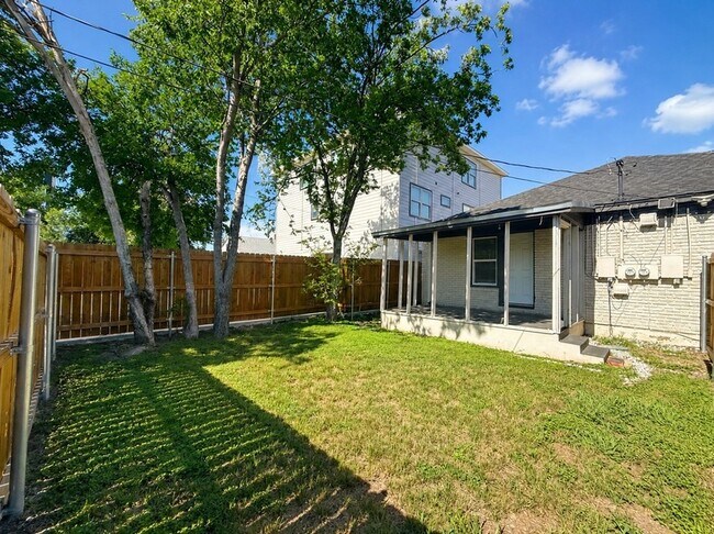 Building Photo - 3112 Frazier Ave