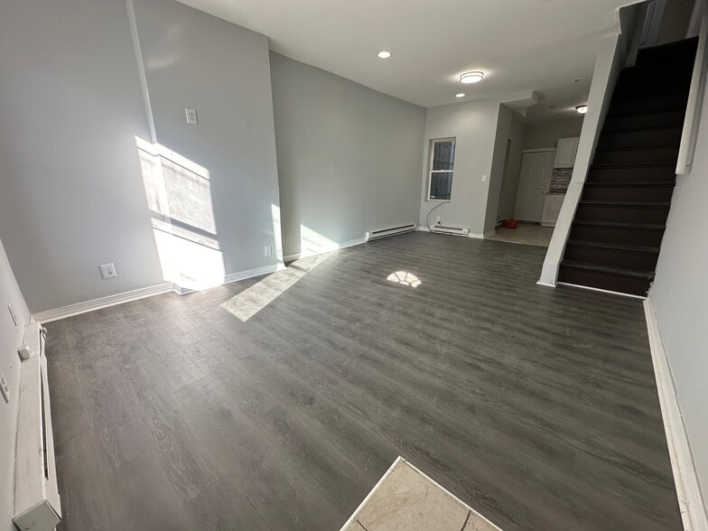 Building Photo - 4947 Hoopes St