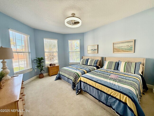 Building Photo - 315 S Ocean Grande Dr