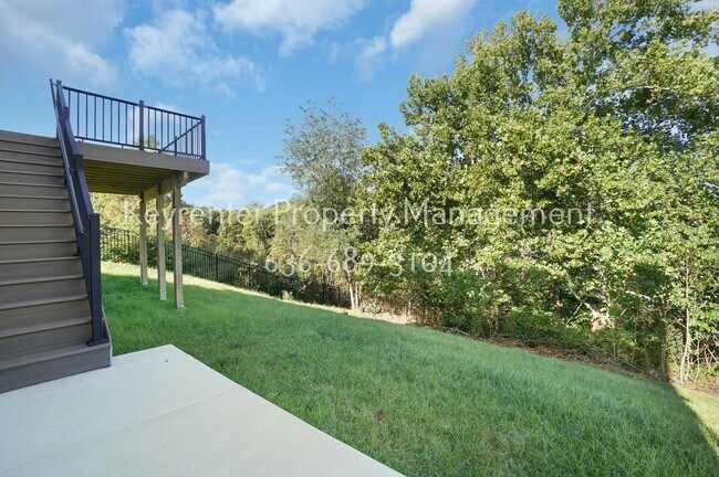 Building Photo - Coming Soon!!! Spacious and Modern 3-Bedroom Home for Rent Near Butler Lake
