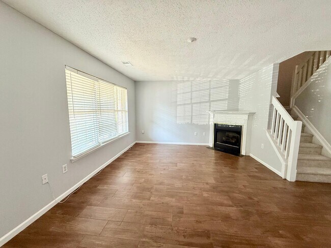 Building Photo - 12223 Paperbark Cir