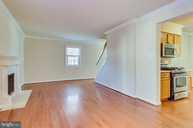 Building Photo - 3000 Winter Pine Ct