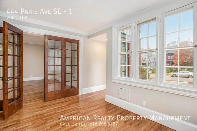 Building Photo - 444 Paris Ave SE