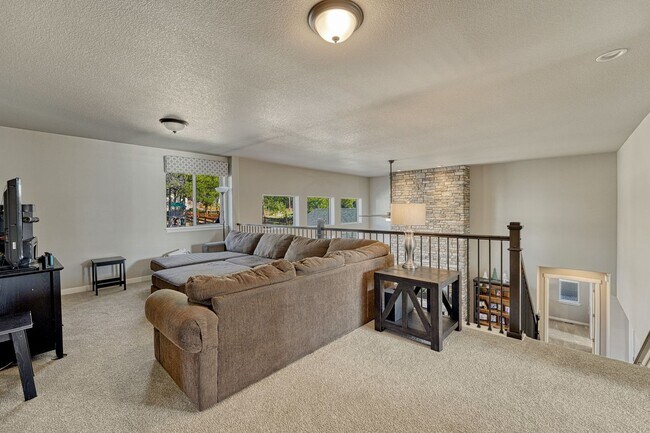 Building Photo - LUXIOUROUS 6 BED/6 BATH HOME IN SANCTUARY ...