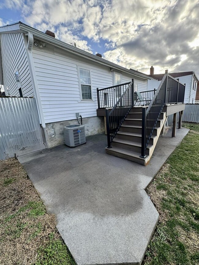 Building Photo - Stand Alone Home With Large Deck Just Step...