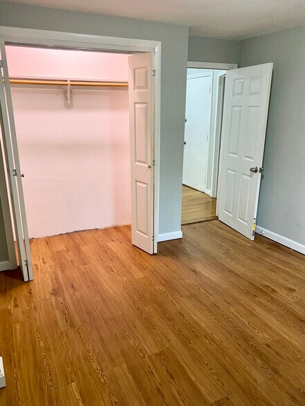 Building Photo - 75 7th St