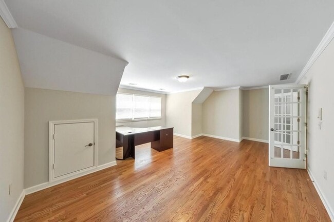 Building Photo - 11180 W Rd