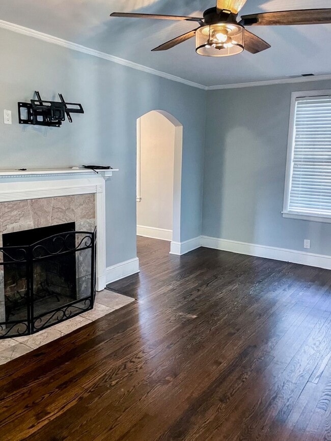 Living Room - 2338 Morton St