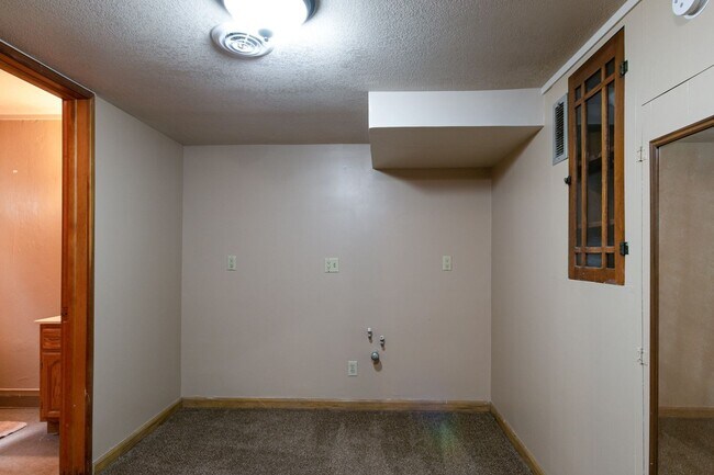 Building Photo - 1111 Wharton Manor Rd