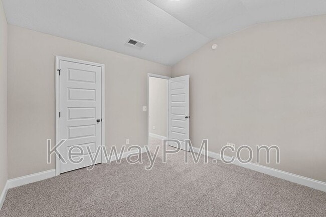 Building Photo - 8049 Kinsale Ave SE