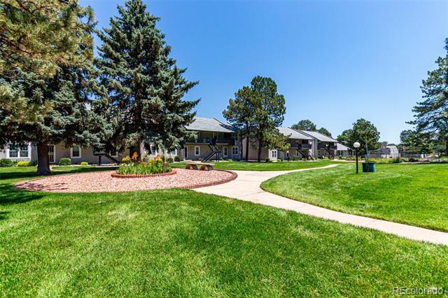 Building Photo - 2301 E Fremont Ave