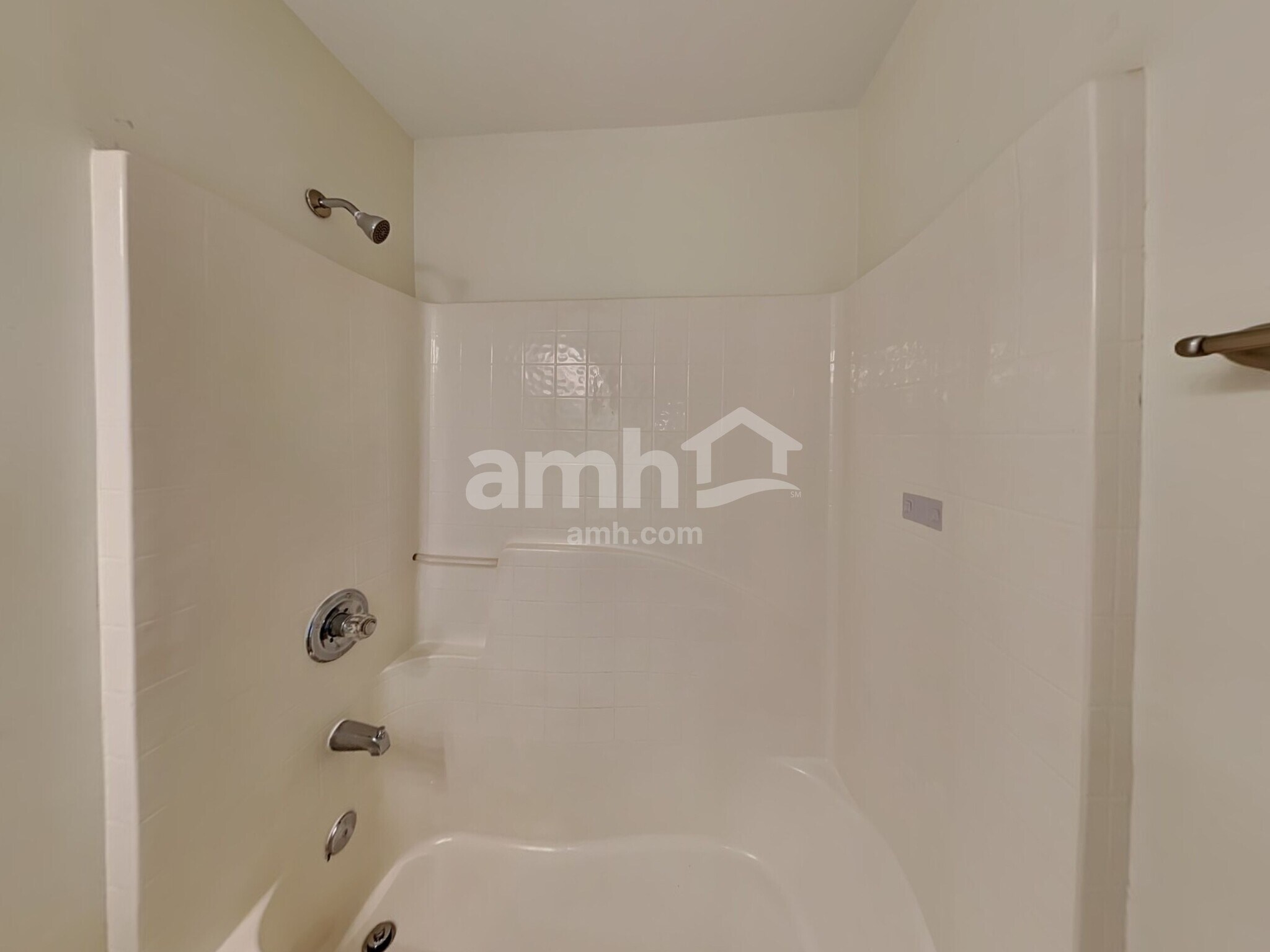 Building Photo - 811 Buffington Way