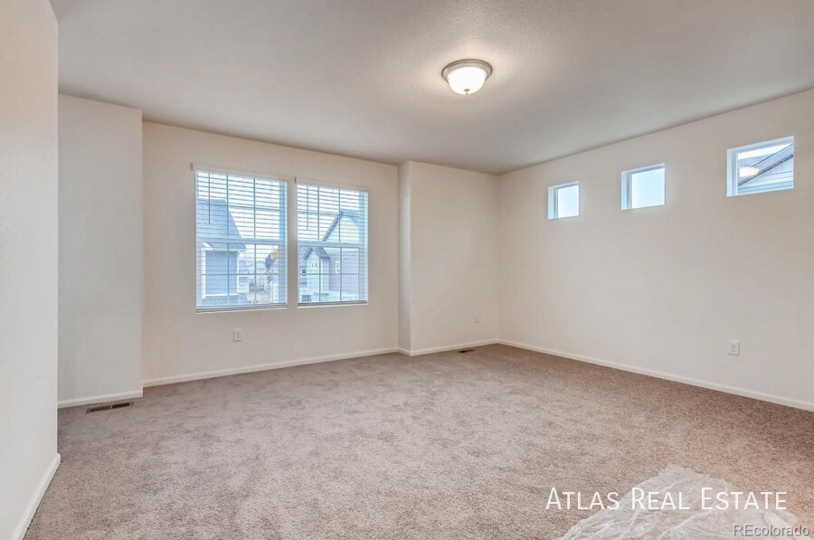 Building Photo - 3841 N Himalaya Rd