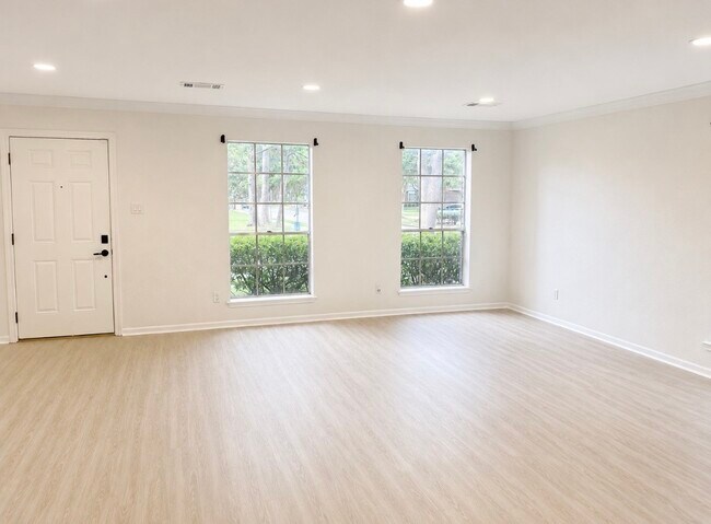 Building Photo - 14401 Misty Meadow Ln