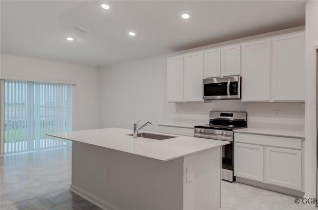 Building Photo - 4975 Worchester Dr