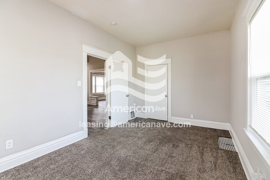 Building Photo - 4928 Walrond Ave