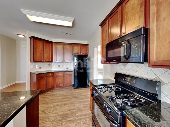 Building Photo - 2410 Chandler Grove Dr