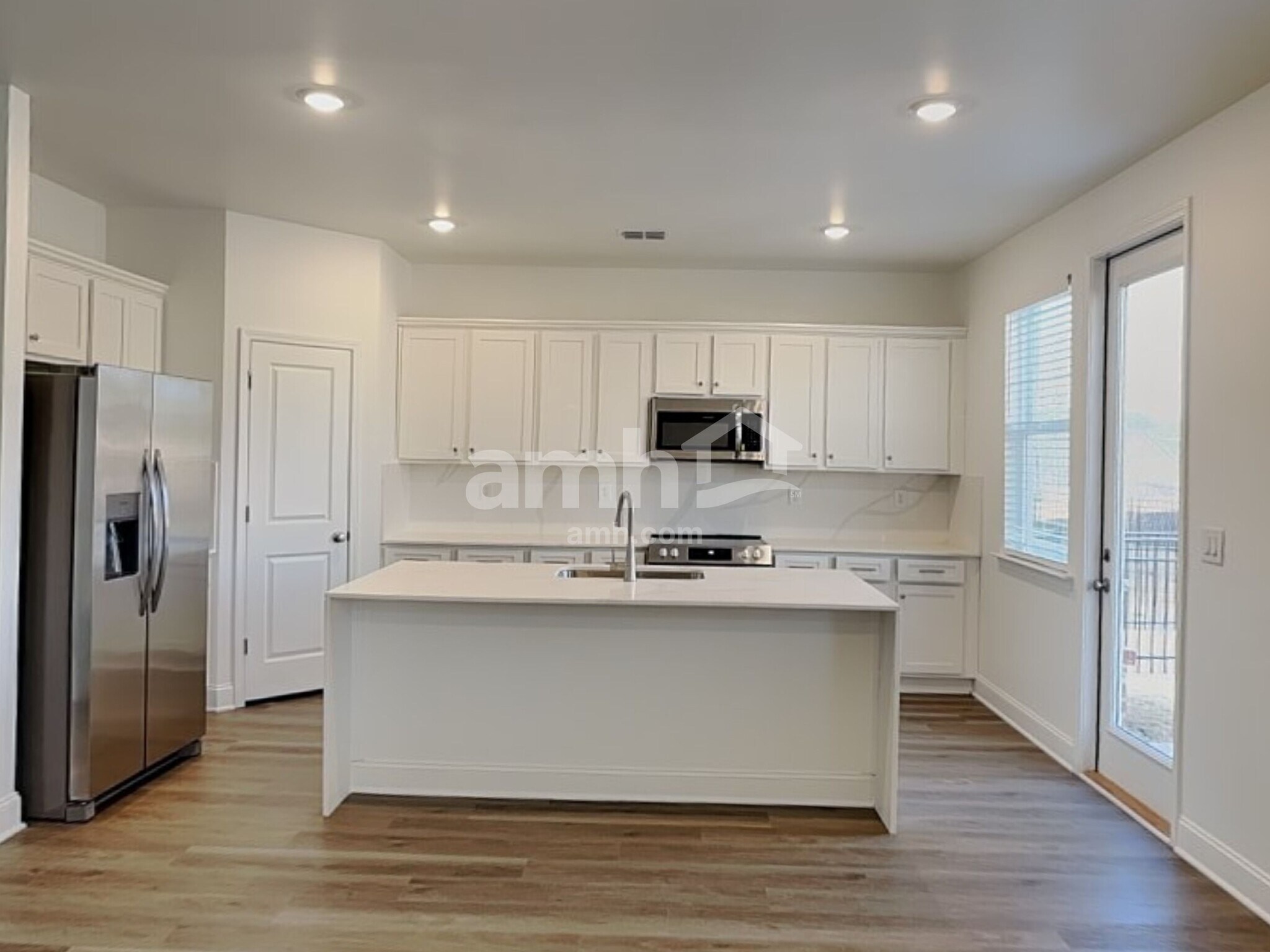 Building Photo - 1468 Aquamarine Dr