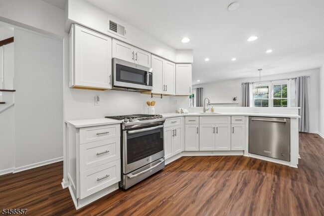 Building Photo - 22 Northbridge Pl