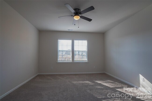 Building Photo - 1406 Caracara Ct