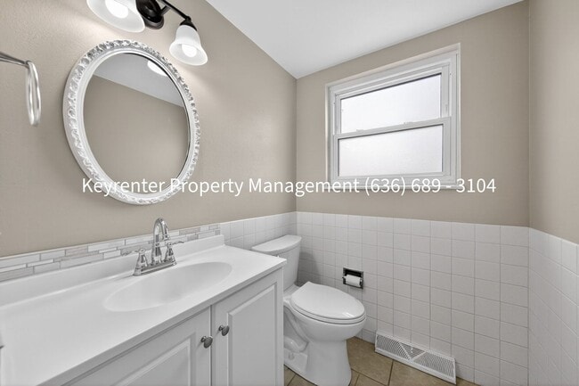 Building Photo - Spacious Updated 4-Bedroom Home in Prime Chesterfield Location