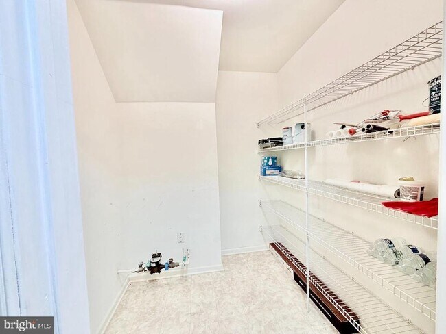 Building Photo - 2604 Delancey Way