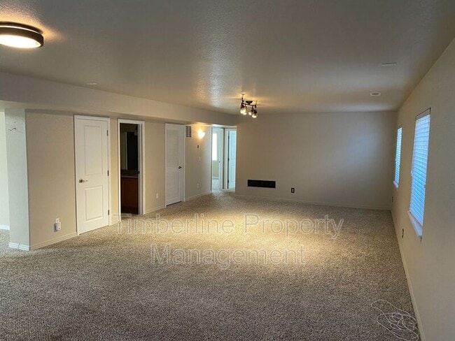 Building Photo - 14786 Air Garden Ln