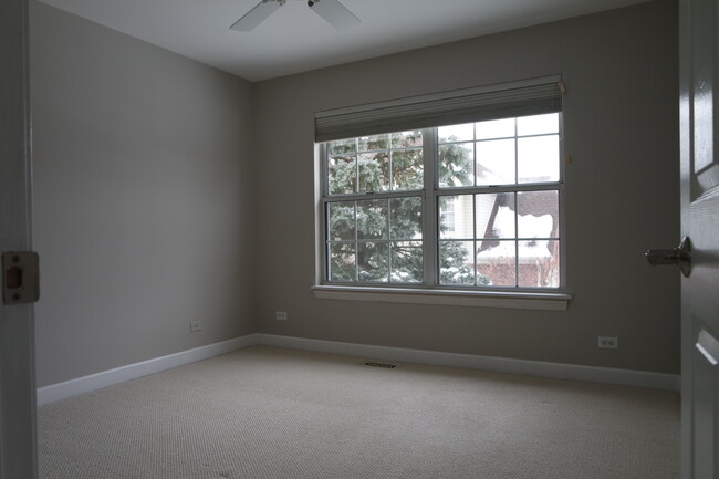 Building Photo - 2259 Seaver Ln
