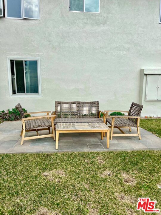 Building Photo - 6232 Tapia Dr