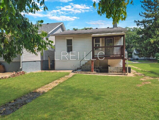Building Photo - 210 N 38th St