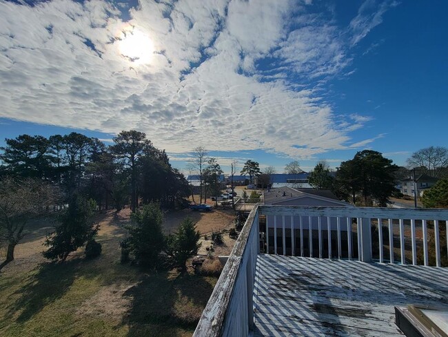 Building Photo - 33 Brooklyn Ave