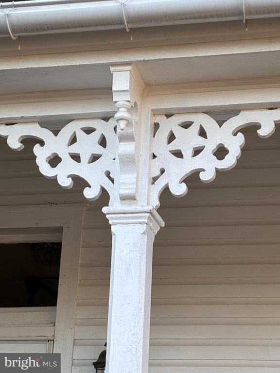 Building Photo - 873 Hawlin Rd