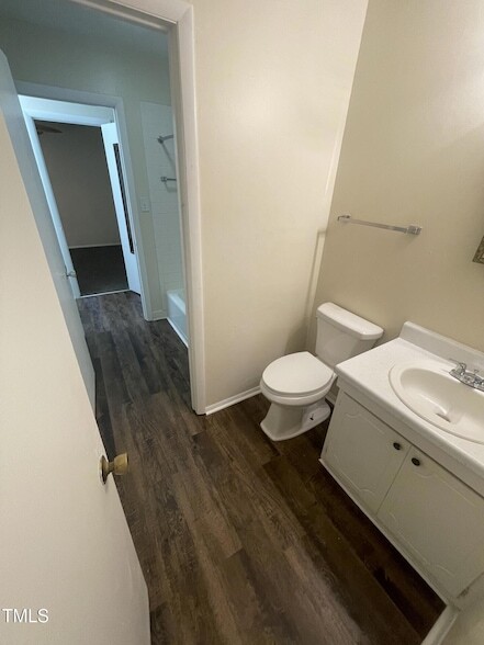 Building Photo - 1223 Teakwood Pl