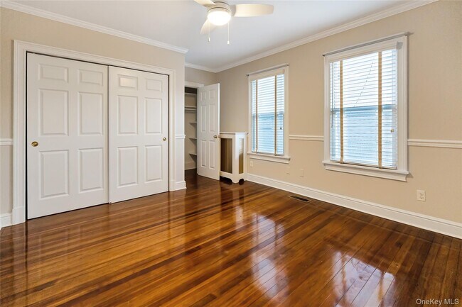 Building Photo - 147 Beekman Ave