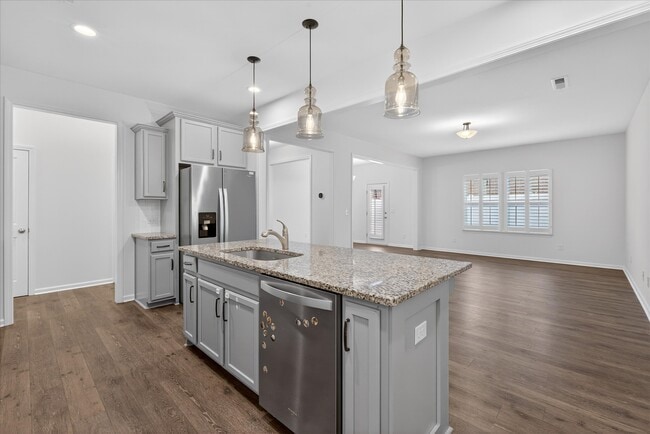 Building Photo - 7481 Hartsfield Dr