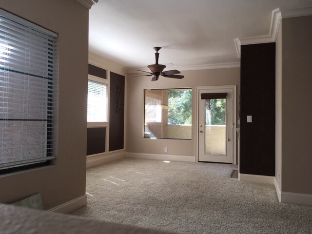 Building Photo - 900 S Meadows Pky