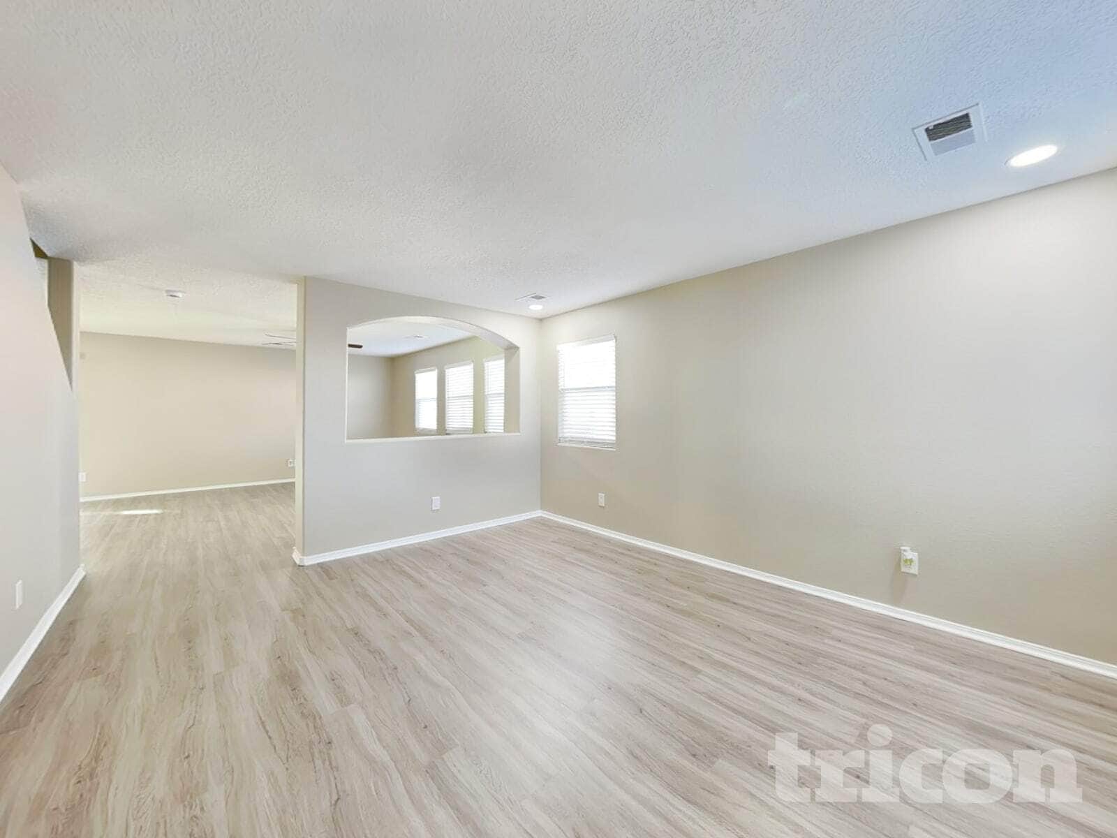 Building Photo - 6407 Black Hawk Dr NE