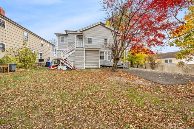 Building Photo - 57 King St