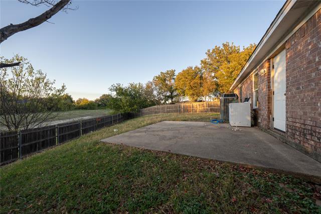 Building Photo - 8404 Whispering Creek Trail