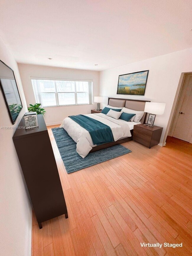 Building Photo - 8000 NE Bayshore Ct