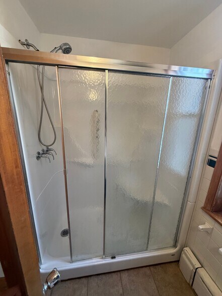 Building Photo - 3046 Mercer St