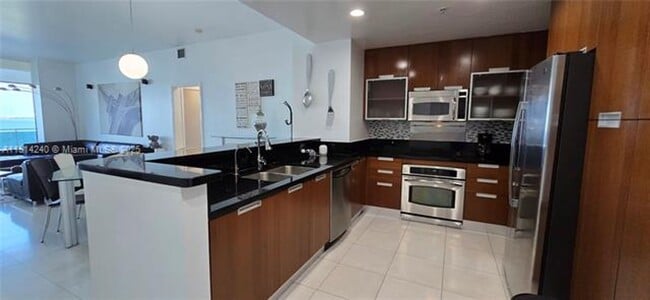 Building Photo - 7901 Hispanola Ave