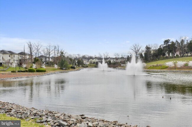 Building Photo - 9305 Sumner Lake Blvd