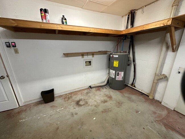 Building Photo - Stunning West Knoxville Transformation | Designer Kitchen & Smart Home Features