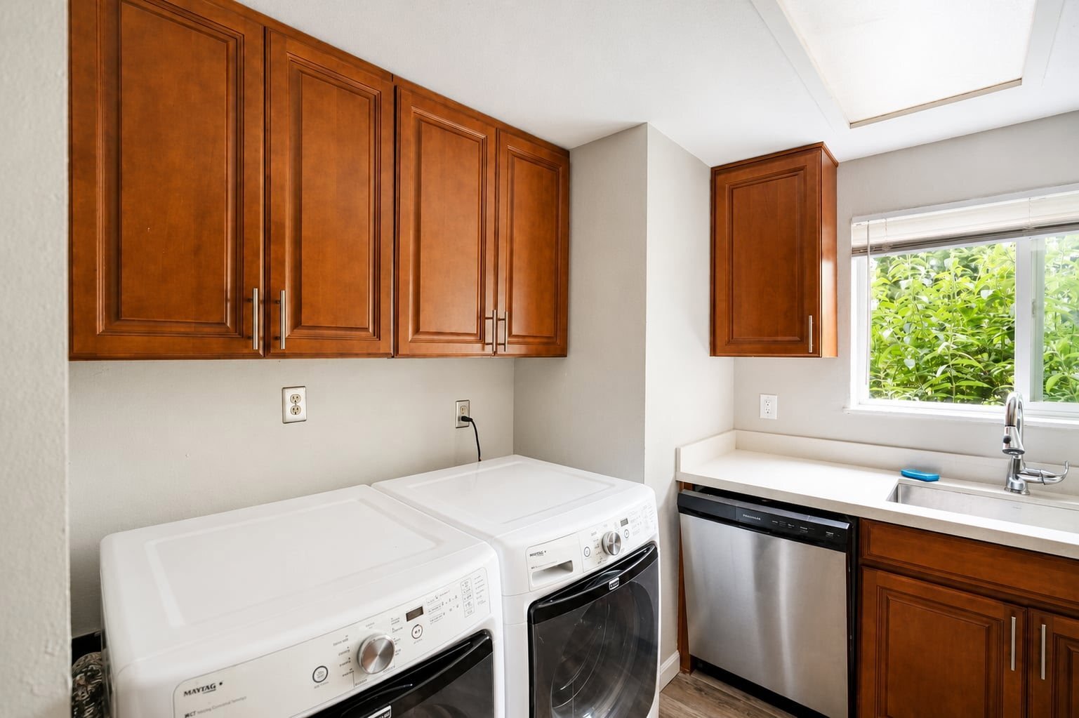 Building Photo - 4827 S 56th St