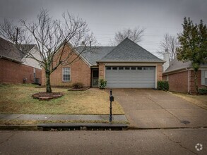 Building Photo - Fully renovated 3BR/2BA home in the heart ...