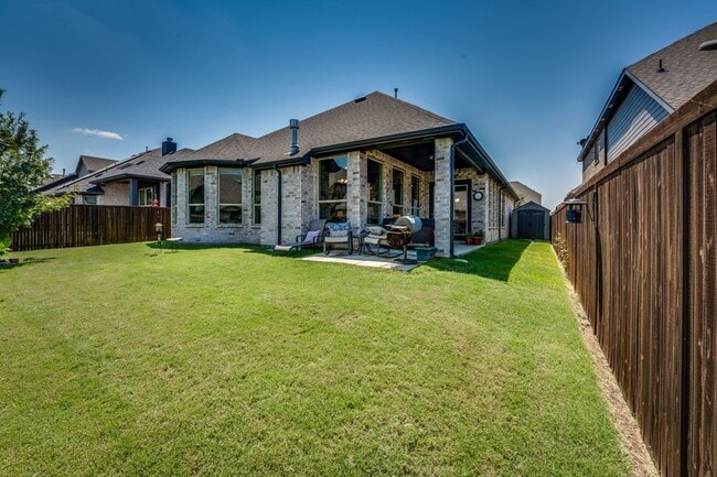 Building Photo - 1805 Shaila Dr
