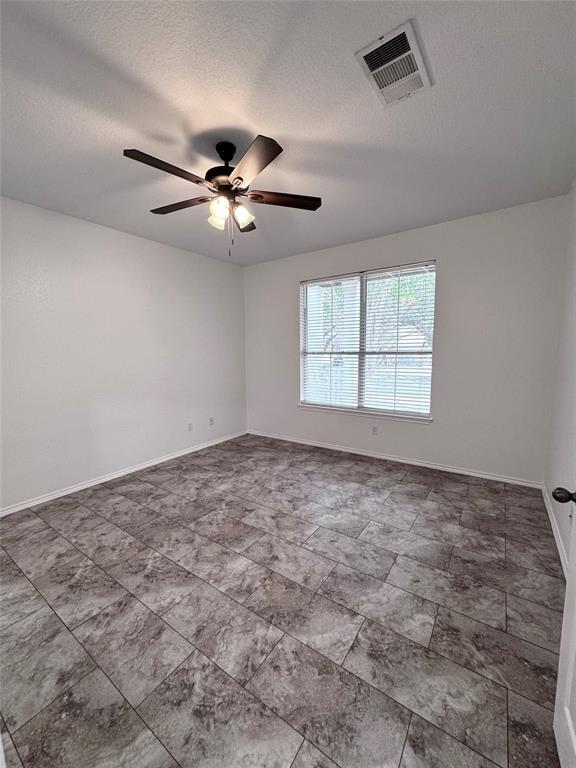Building Photo - 1800 Honey Creek Ln