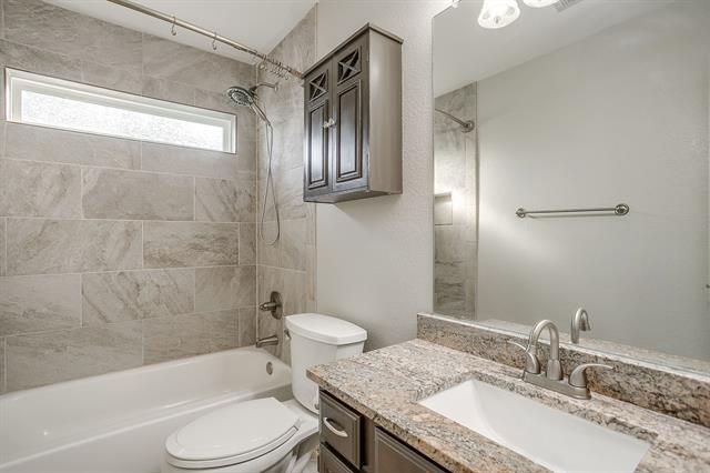 Building Photo - 10601 Cobblestone Dr